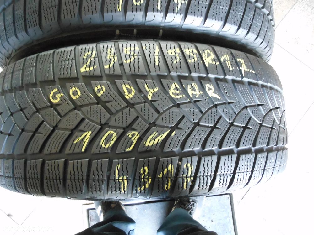 Opony 235/55r17 goodyear ultra grip performance gen-1 6,7mm zima para - 2