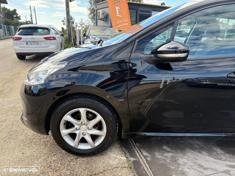 Peugeot 208 1.4 HDi Active - 4