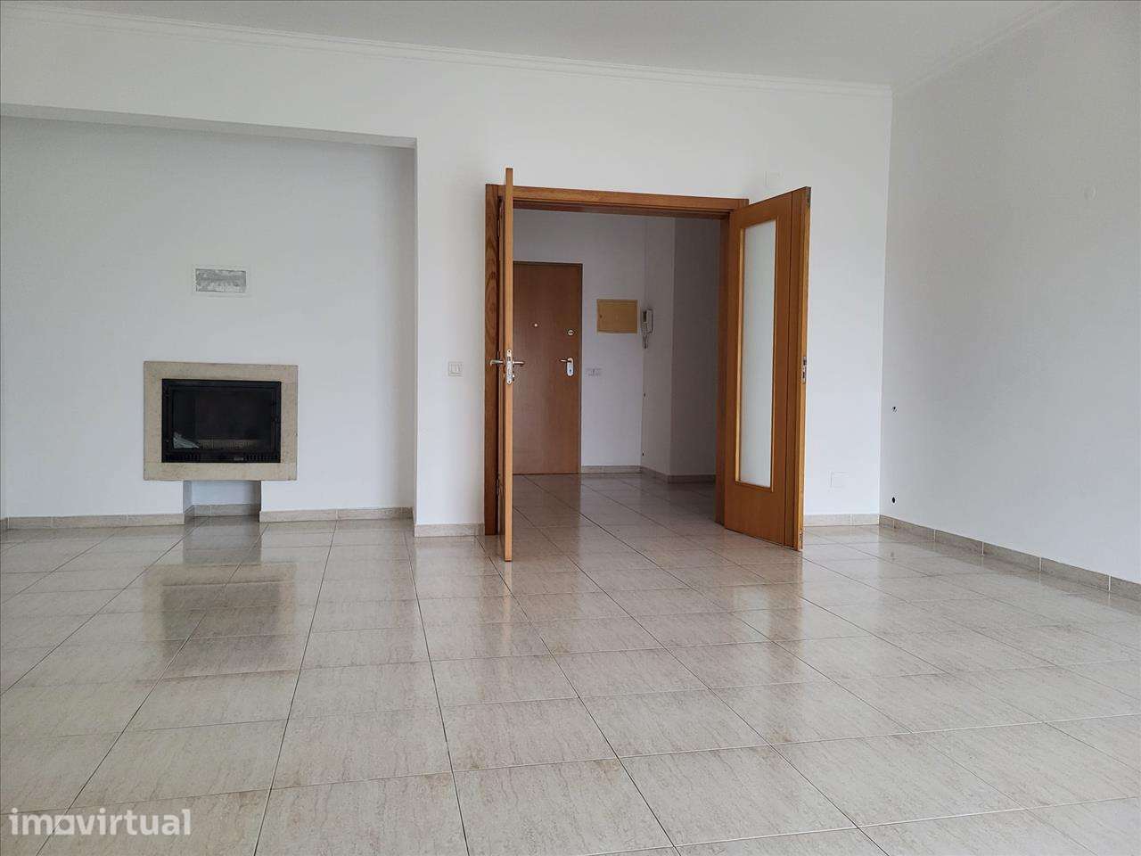 Apartamento em Azambuja, Azambuja - Grande imagem: 2/14