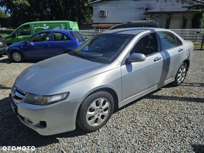 Honda Accord 2.0 Executive - 1