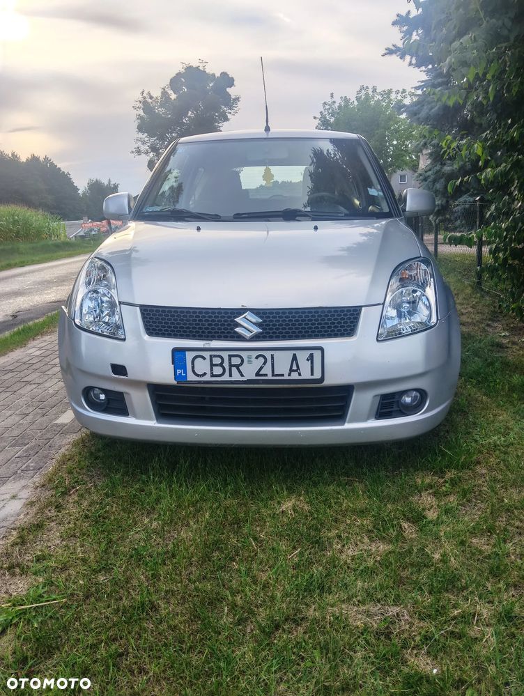 Suzuki Swift - 3