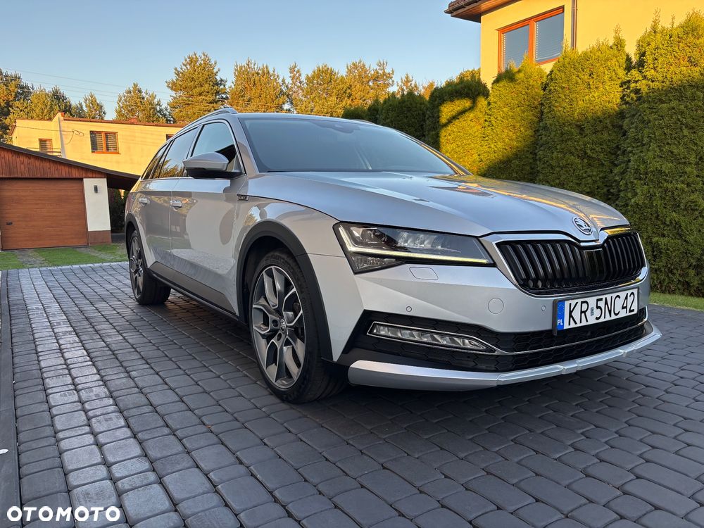 Skoda Superb 2.0 TSI 4x4 Scout DSG - 3