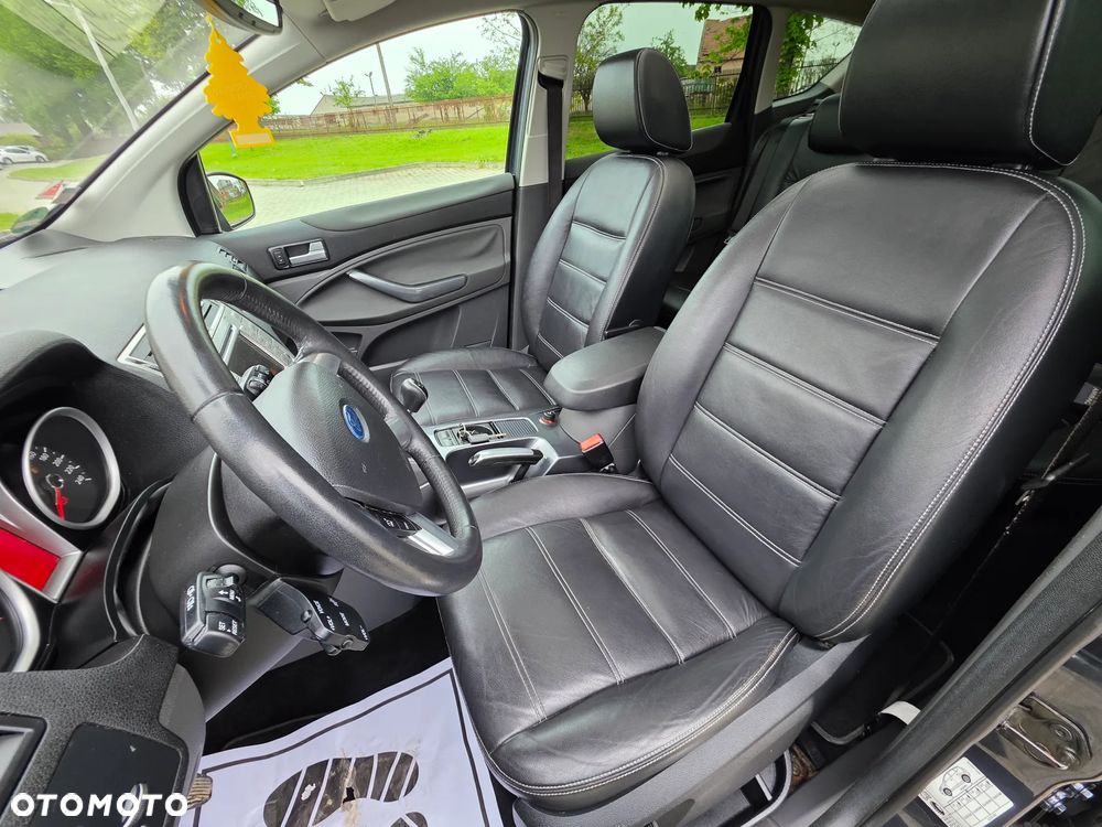 Ford Kuga 2.0 TDCi 4x4 Titanium - 19