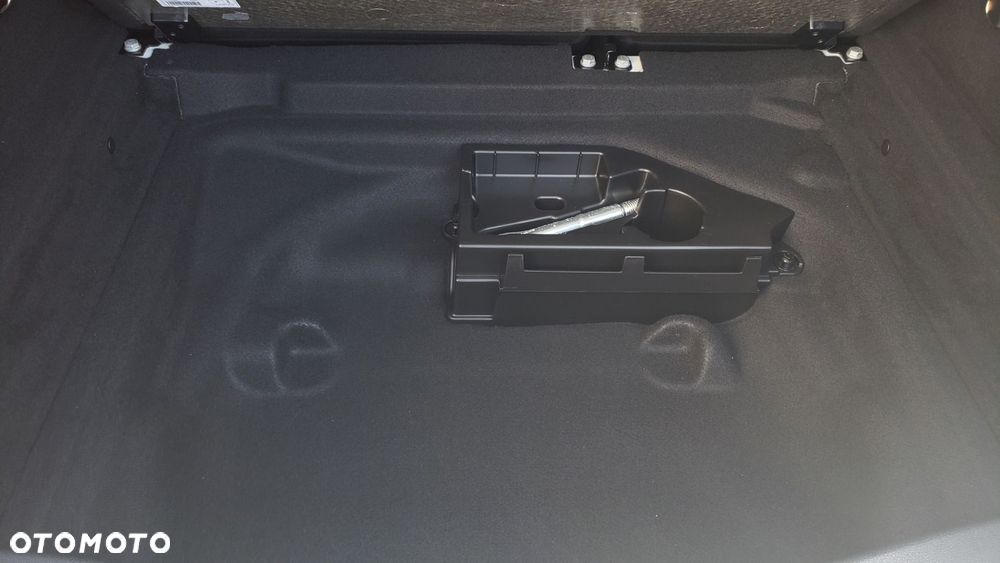 Mercedes-Benz GLA 250 7G-DCT Peak Edition - 14