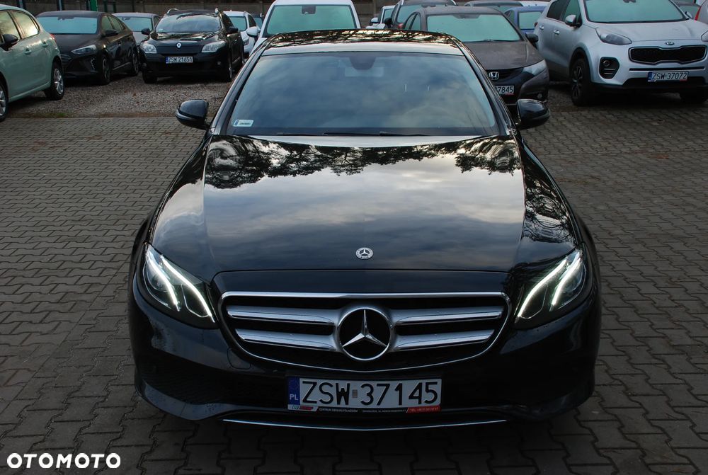 Mercedes-Benz Klasa E 220 d 9G-TRONIC Avantgarde - 3