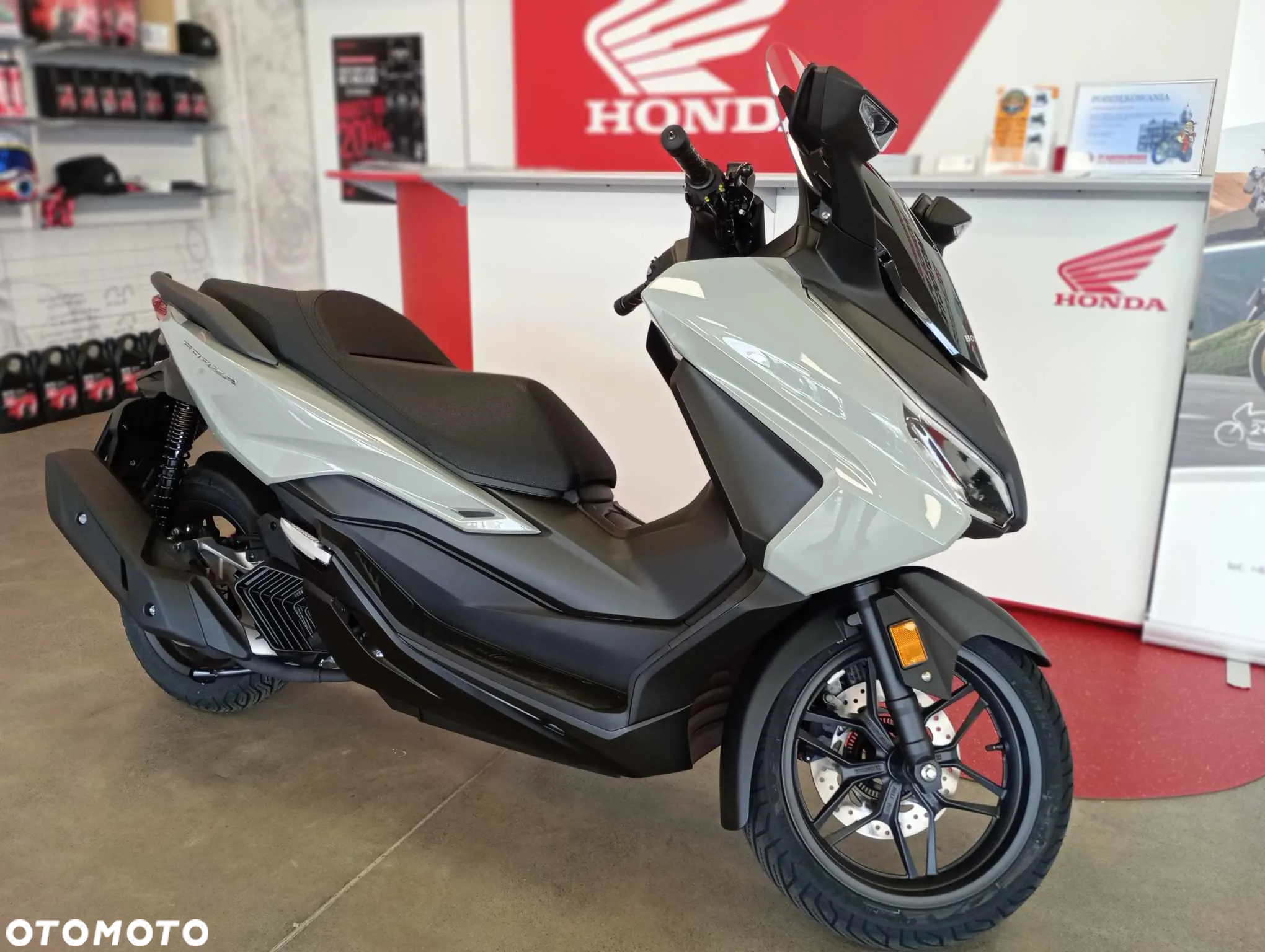 Honda NSS - 12
