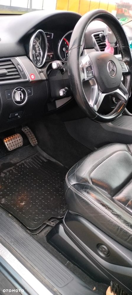 Mercedes-Benz ML 350 BlueTEC 4-Matic - 9