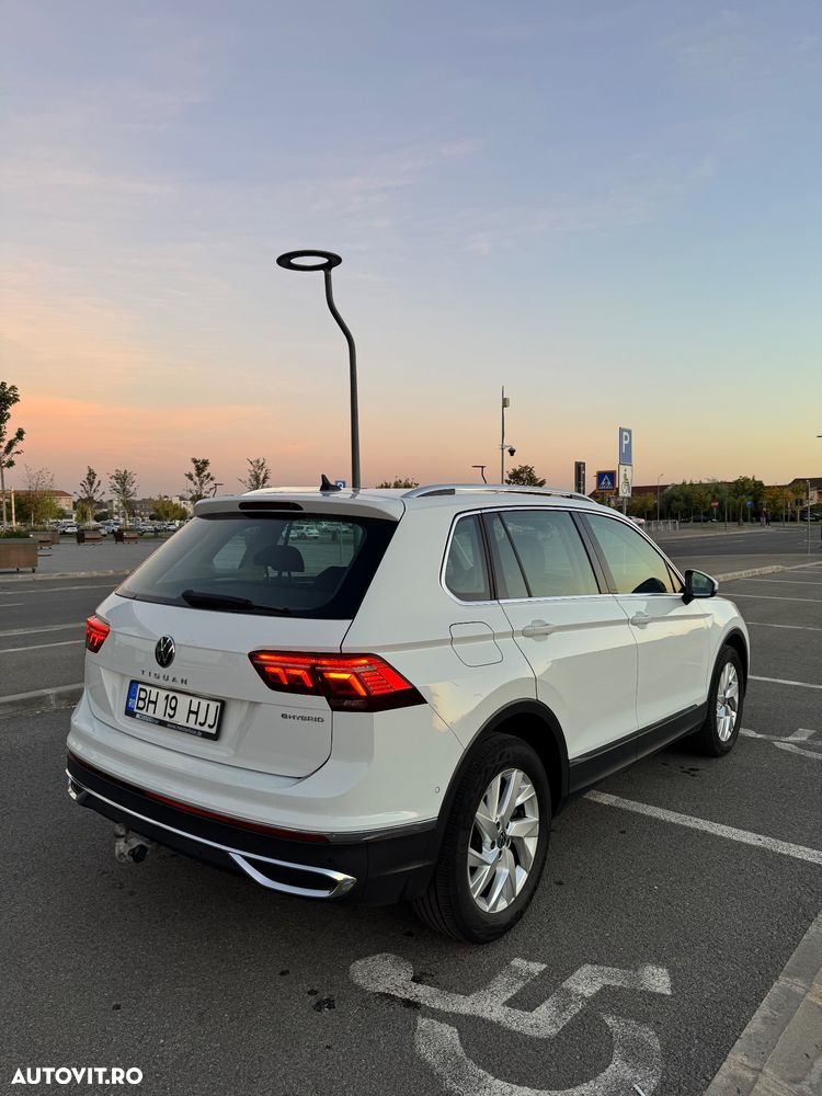Volkswagen Tiguan - 12