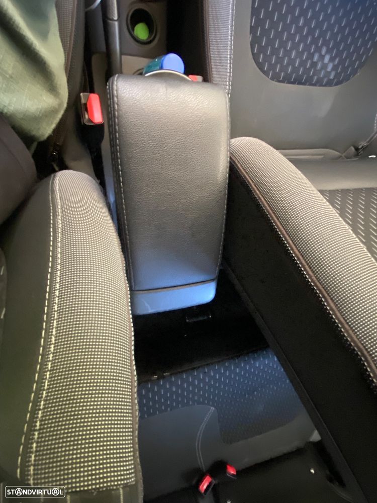 Renault Captur 1.5 dCi Exclusive - 38