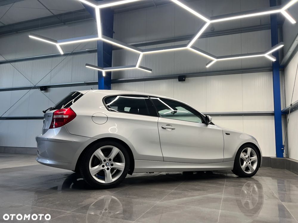 BMW Seria 1 118d DPF - 18