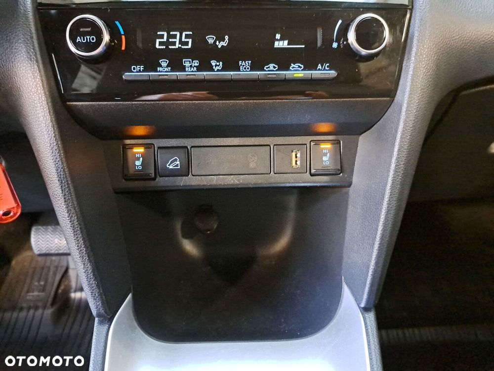 Toyota Yaris Cross Hybrid 1.5 Comfort 4x4 - 26
