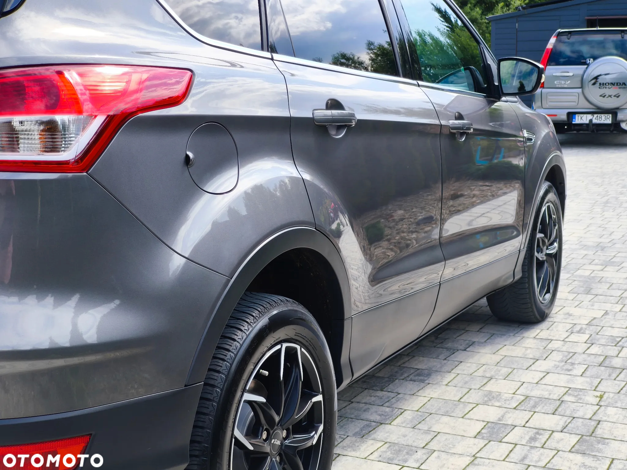 Ford Kuga 2.0 TDCi 4x4 Titanium - 11
