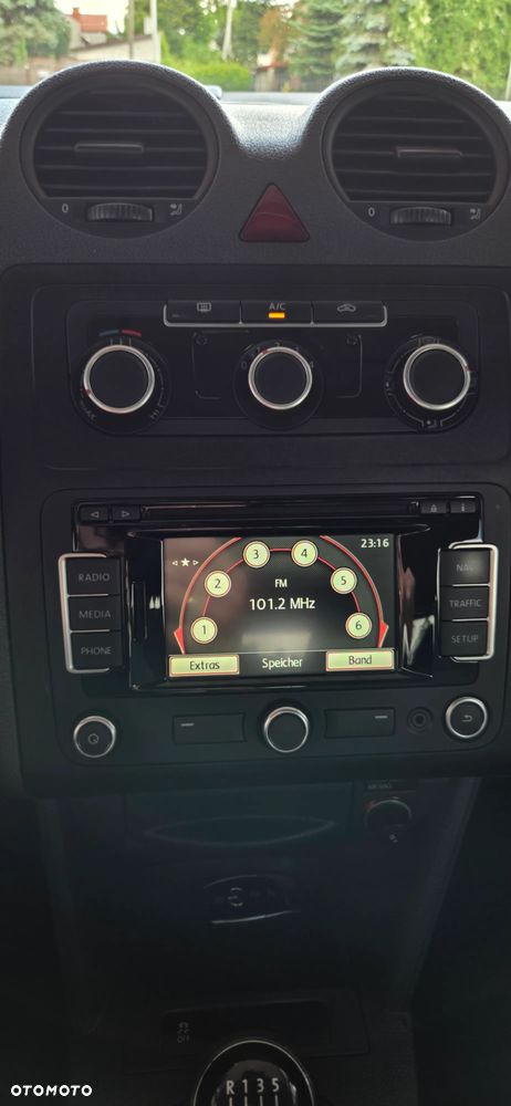 Volkswagen Caddy 1.6 (7-Si.) Edition 30 - 23