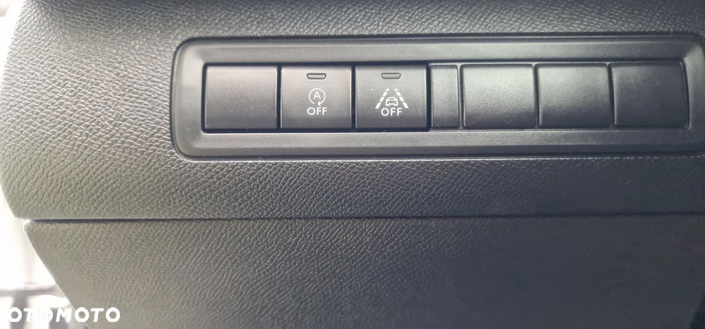 Peugeot 308 SW 1.5 BlueHDi Business Line S&S - 36