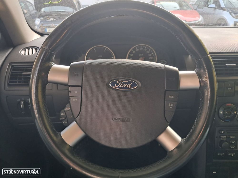 Ford Mondeo 2.0 TDdi Ghia - 7