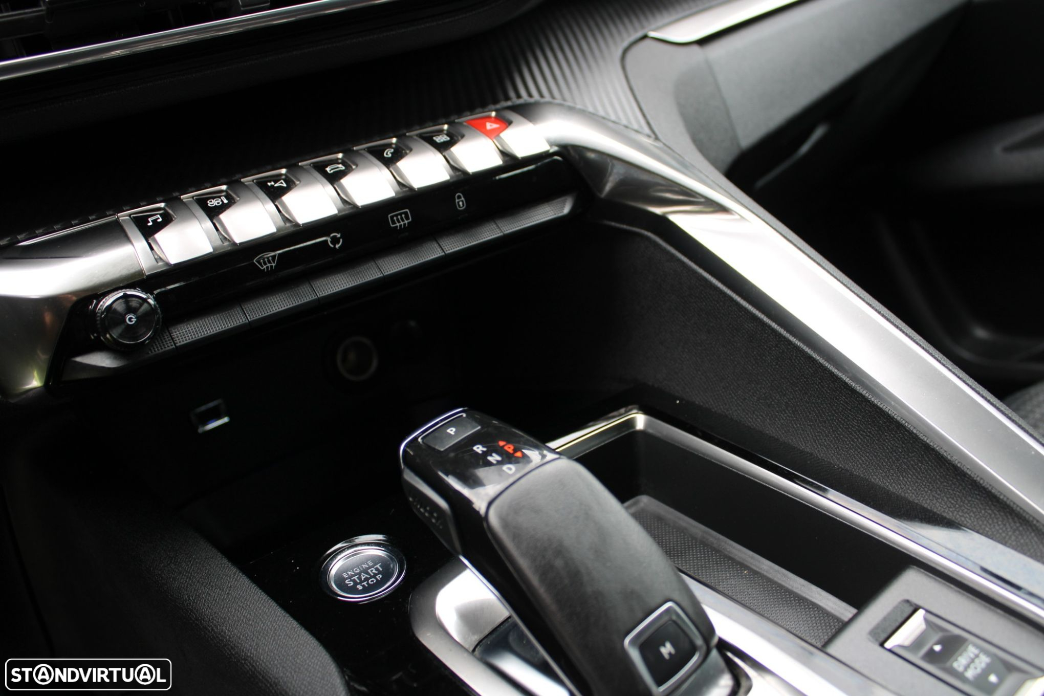 Peugeot 3008 PureTech 130 Stop & Start GPF EAT8 Active - 32