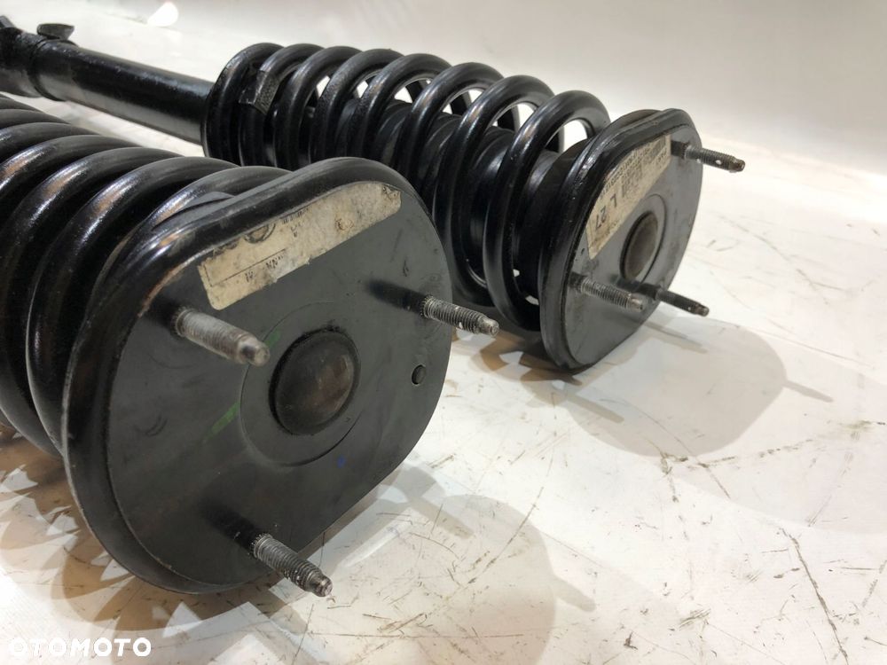 grand cherokee wk2 amortyzatory przód komplet 3.0d - 5