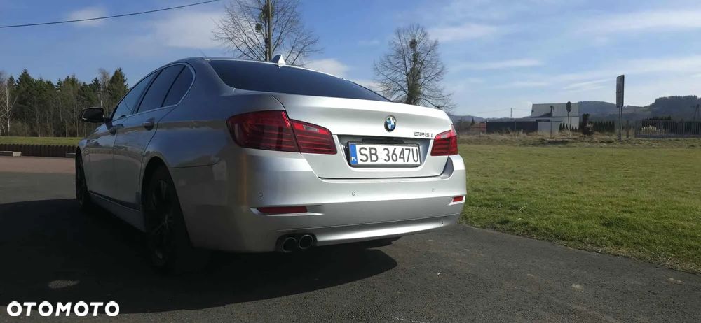 BMW Seria 5 528i Luxury Line - 6