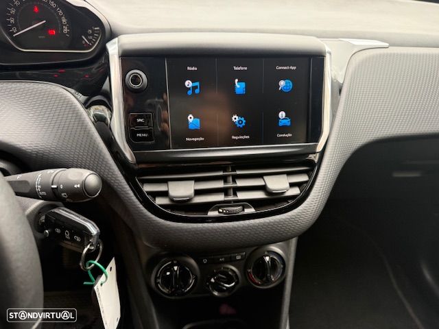 Peugeot 208 1.2 PureTech Style - 10