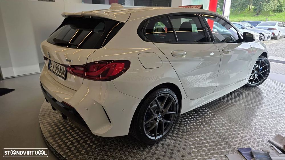 BMW 118 i Pack Desportivo M Auto - 20