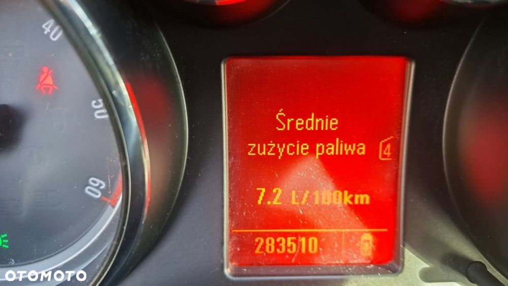 Opel Insignia 2011