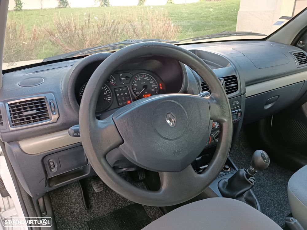 Renault Clio 1.5 dCi Expression - 10