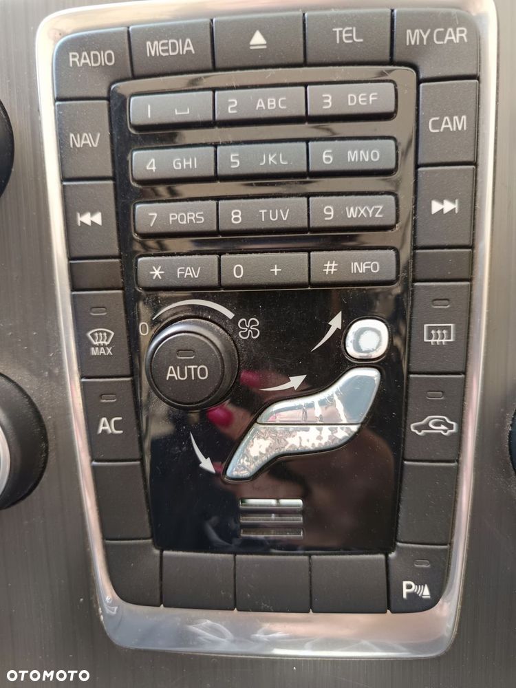 panel nawiewu klimatyzacji ramka radia volvo s60 10r europa - 2