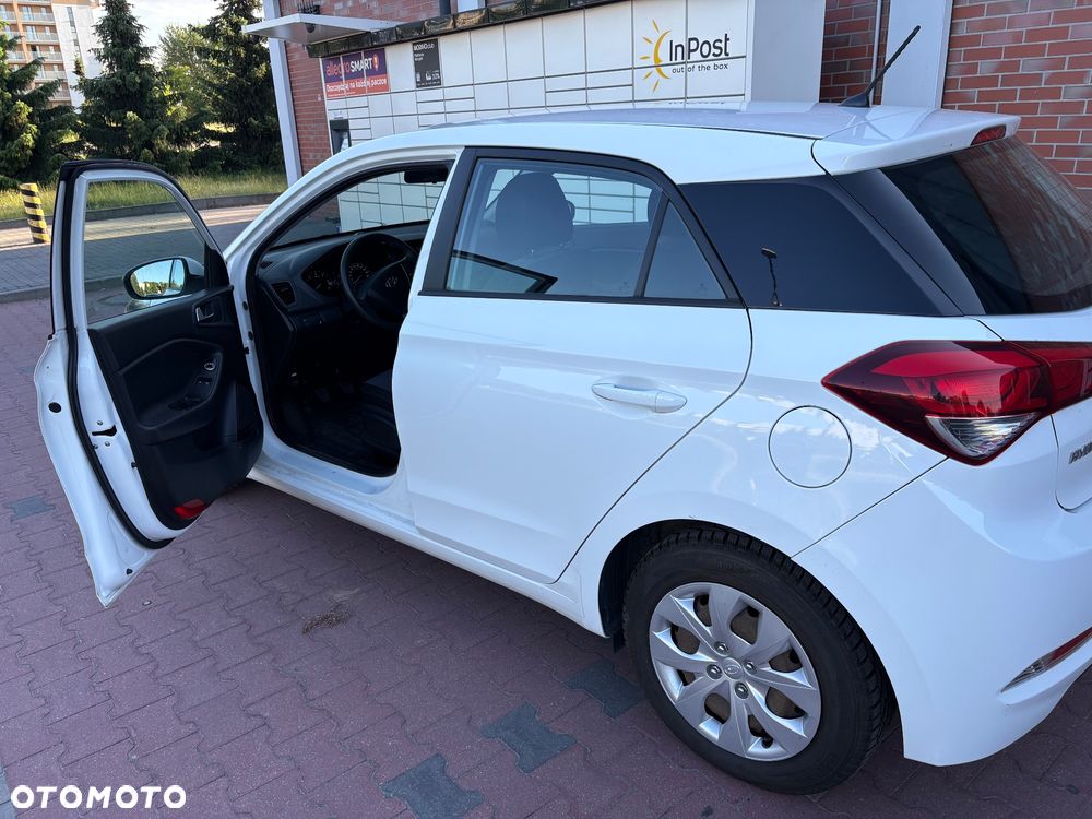 Hyundai i20 1.1 CRDi Classic + - 6