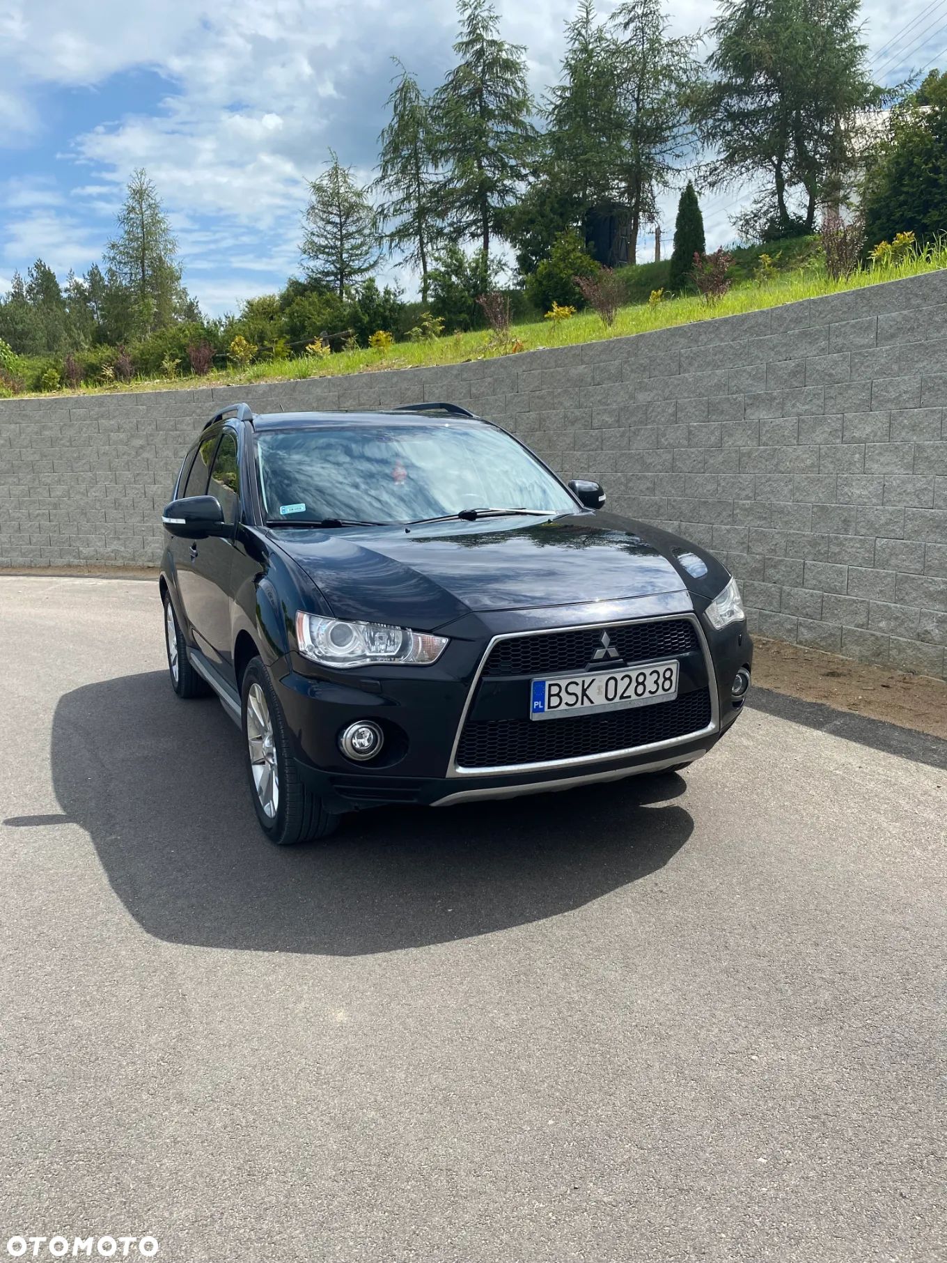 Mitsubishi Outlander - 1
