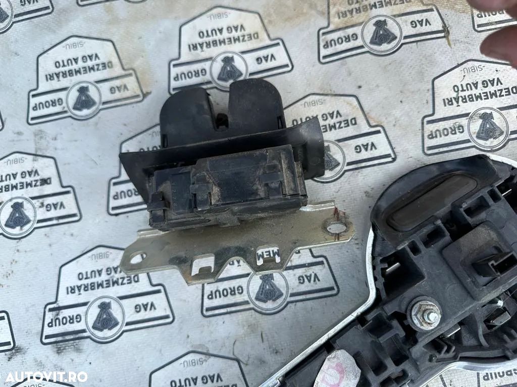 Broasca haion, Opel Insignia - 1