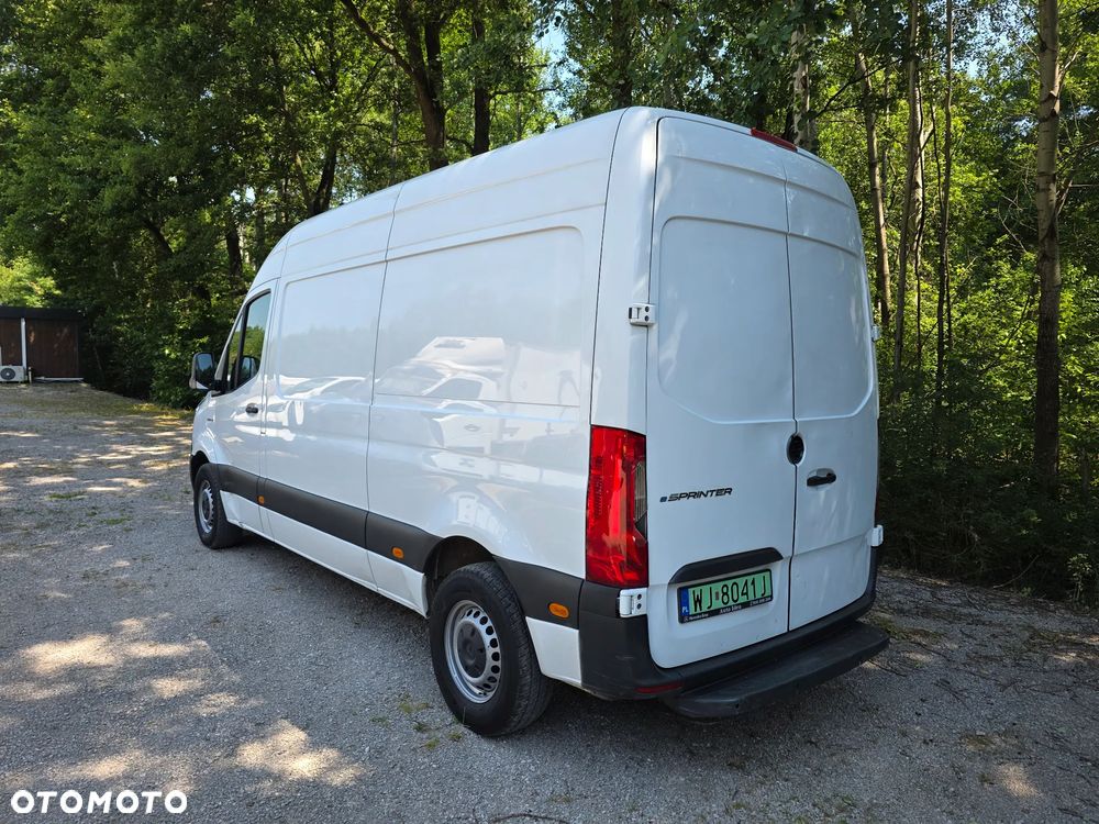 Mercedes-Benz SPRINTER - 6