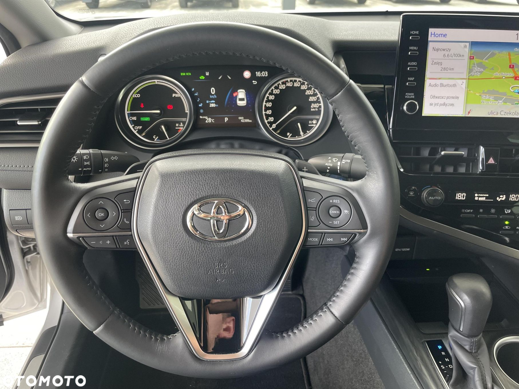 Toyota Camry - 16