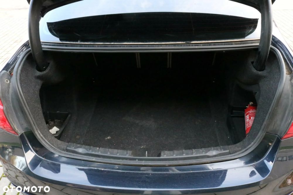 BMW Seria 3 320i - 6