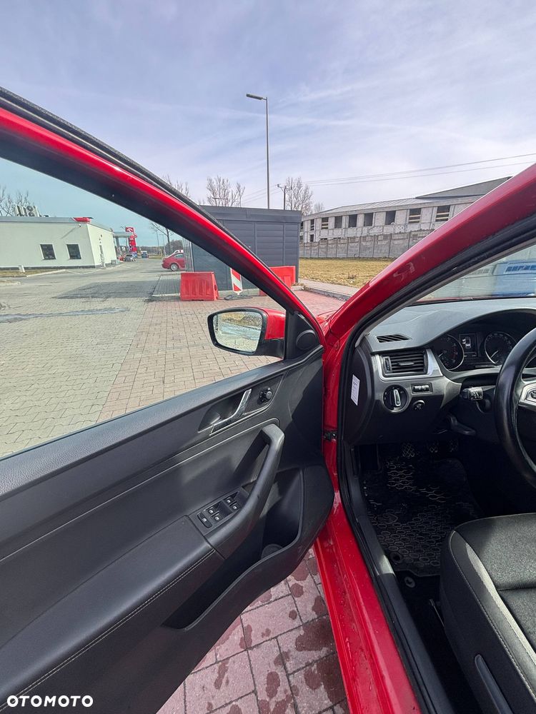 Skoda RAPID 1.2 TSI Active - 7