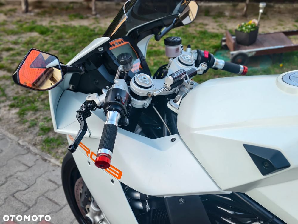 KTM RC 8 - 28