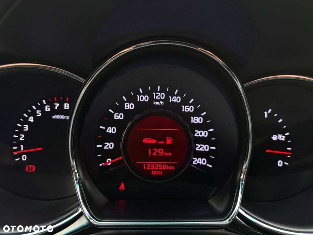 Kia Ceed 1.6 GDI ISG Dream-Team Edition - 22