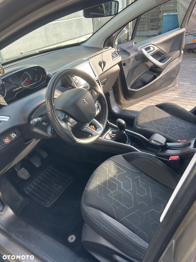 Peugeot 2008 1.2 Pure Tech Access EU6 - 10