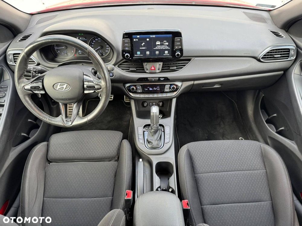 Hyundai i30 1.4 T-GDI Premium DCT - 18
