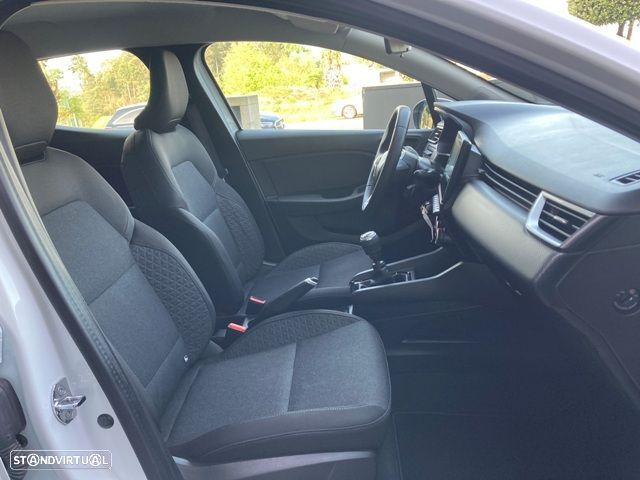 Renault Clio 1.0 TCe Evolution - 28