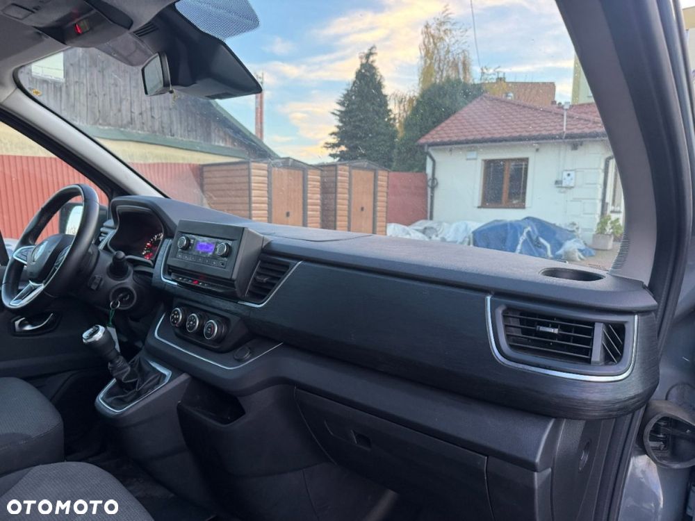 Renault Trafic - 26