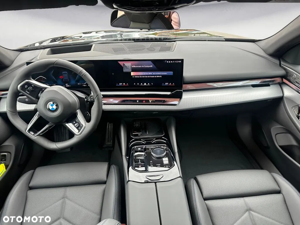 BMW Seria 5 520d xDrive mHEV M Sport - 9