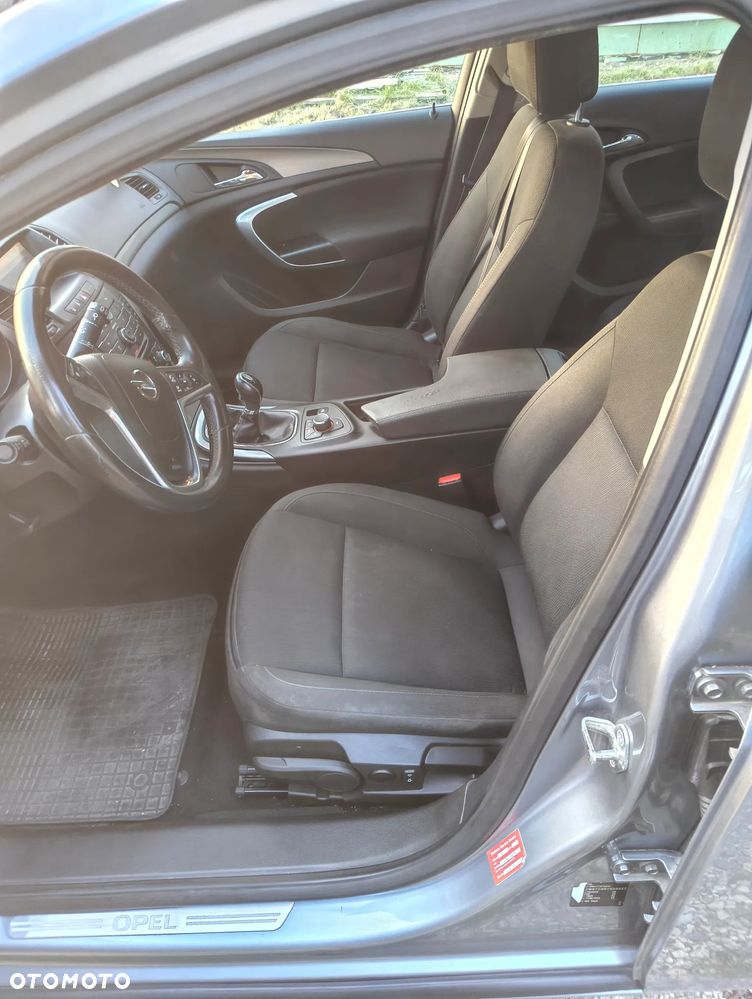 Opel Insignia 1.8 - 12
