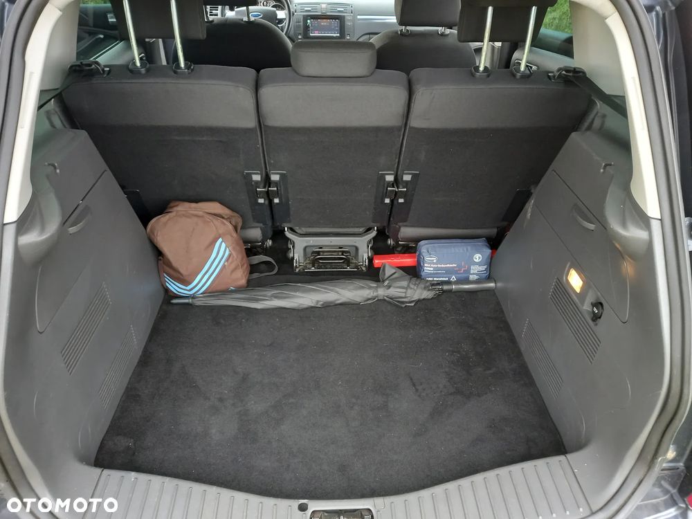 Ford C-MAX 1.8 Ghia - 24