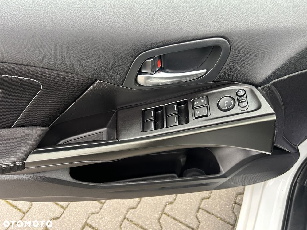 Honda Civic 1.8 i-VTEC Elegance - 24