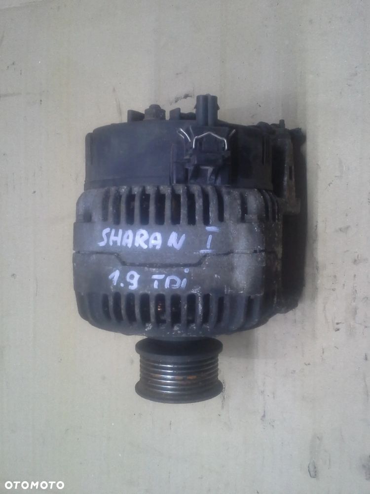 Volkswagen Sharan I 1.9 TDi alternator Bosch 120A 0123510007 021903025G - 1