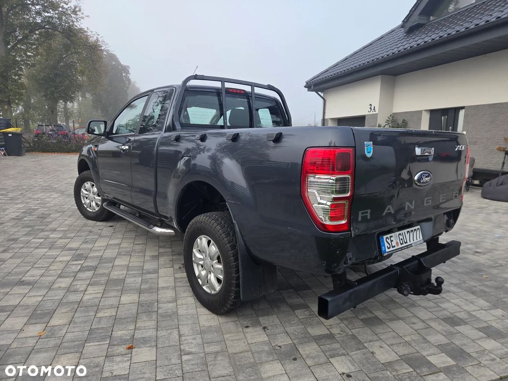 Ford Ranger XLT - 12