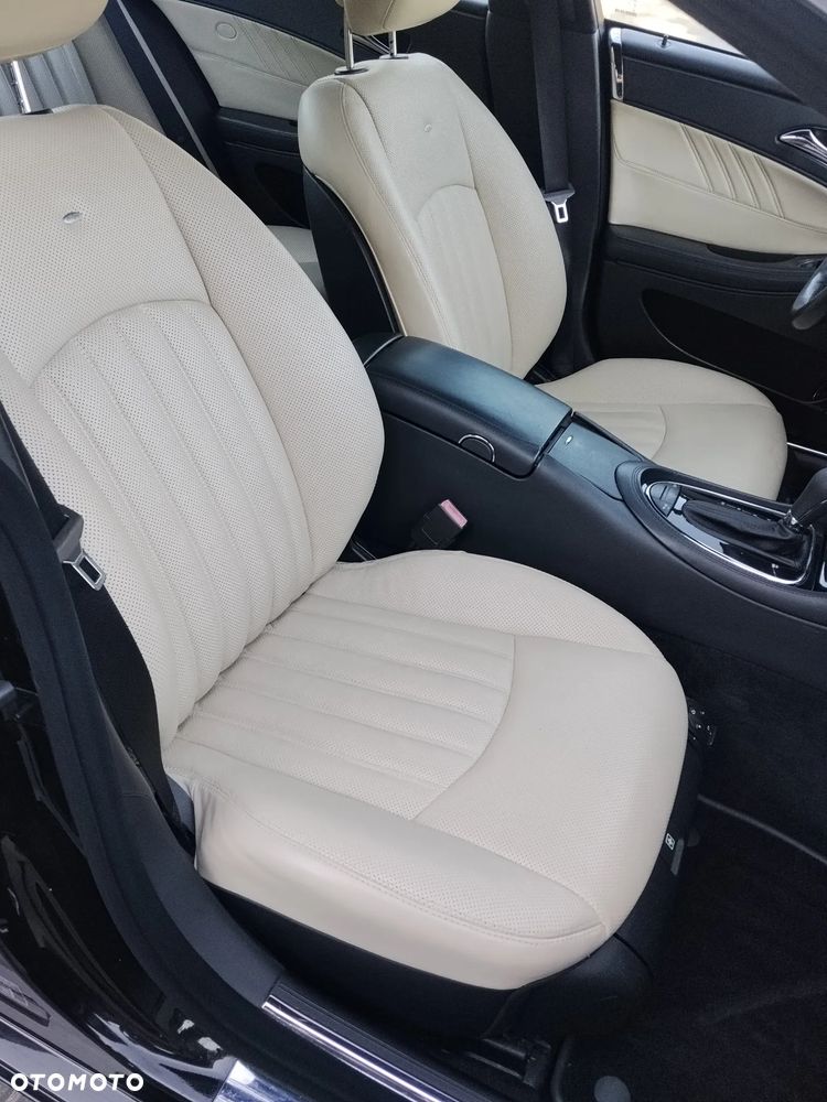 Mercedes-Benz CLS 500 - 19