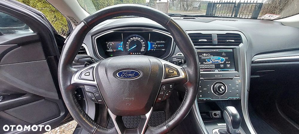 Ford Fusion 2.0 EcoBoost Titanium - 9