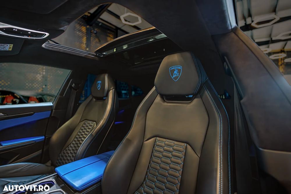 Lamborghini URUS Standard - 11