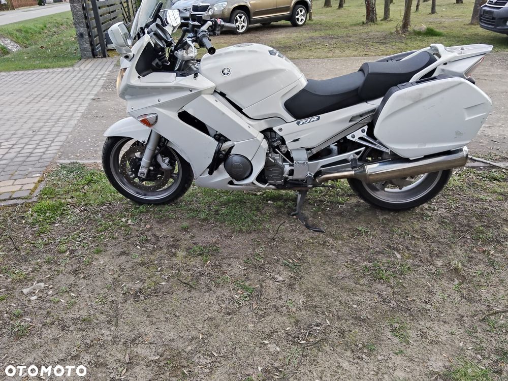 Yamaha FJR - 2